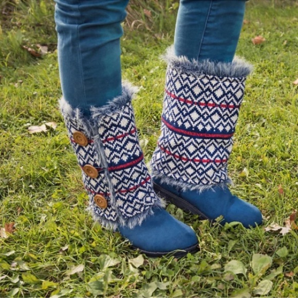 MUK LUKS Andrea 4 in 1 Navy Reversible Faux Fur Sweater Knitted Boots - Picture 1 of 15